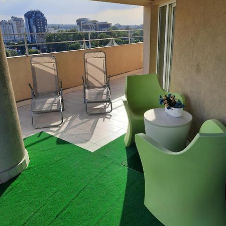 Apartament With Terras Kiszyniów Zewnętrze zdjęcie