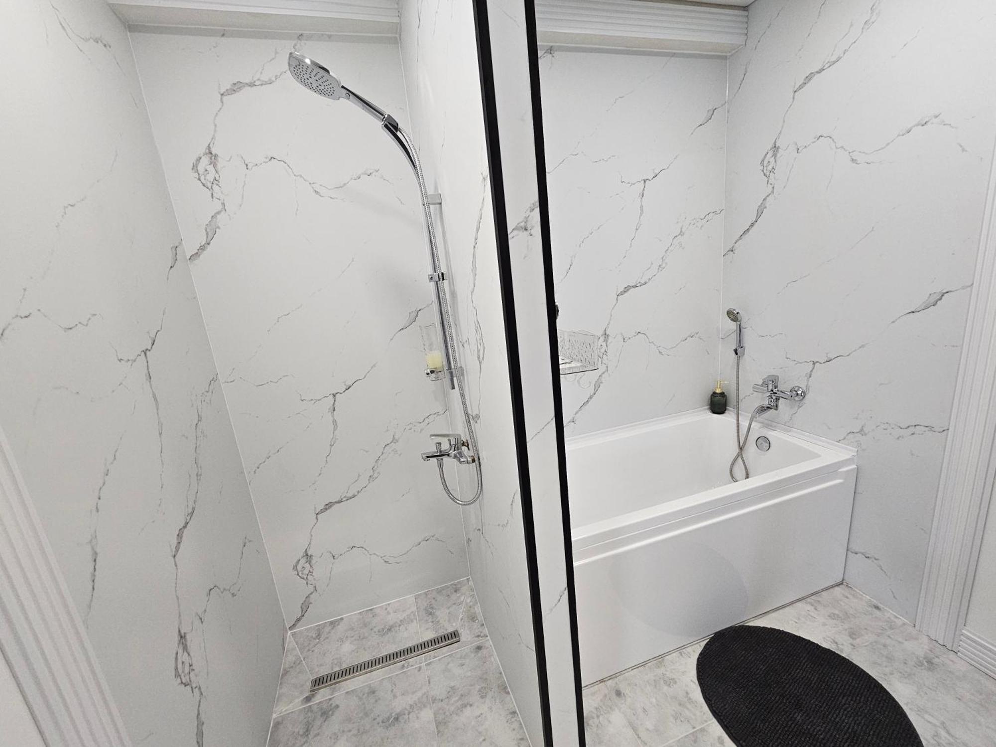 Apartament With Terras Kiszyniów Zewnętrze zdjęcie