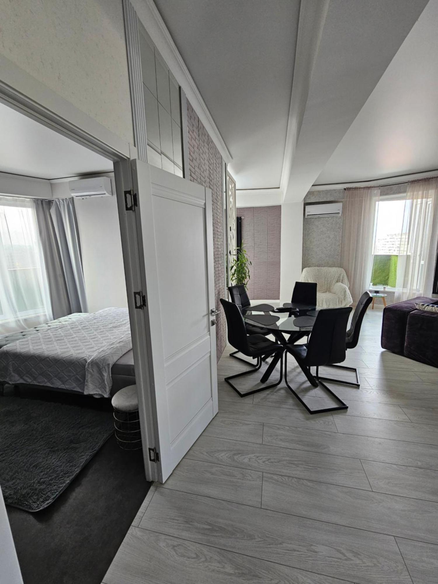 Apartament With Terras Kiszyniów Zewnętrze zdjęcie